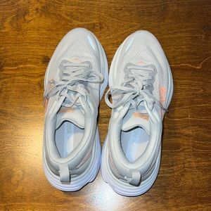 HOKA Bondi 8
